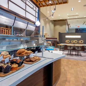 Hotel Courtyard By Marriott Queens/fresh Meadows, Nueva York